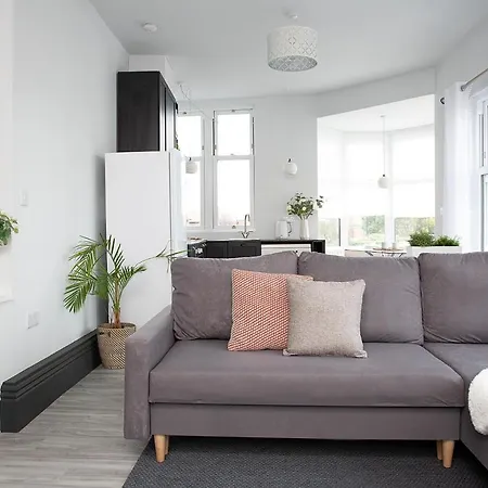 Beautiful First Floor Apartment Poulton-le-Fylde Exterior photo