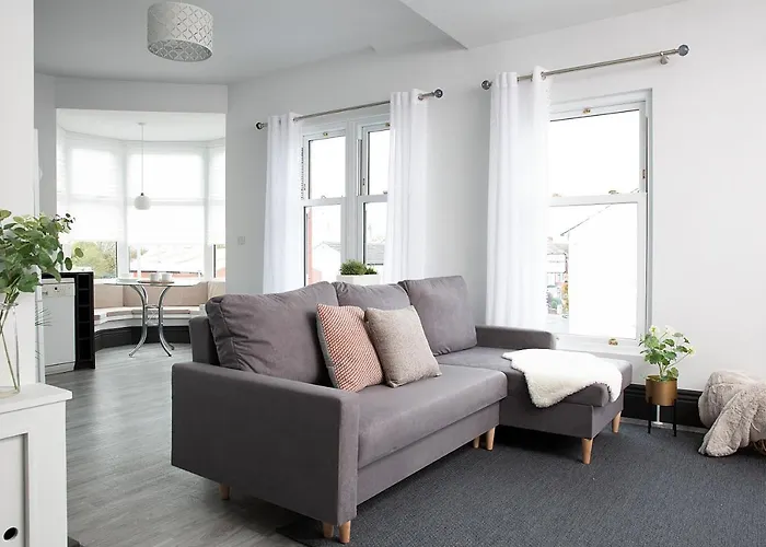 Beautiful First Floor Apartment